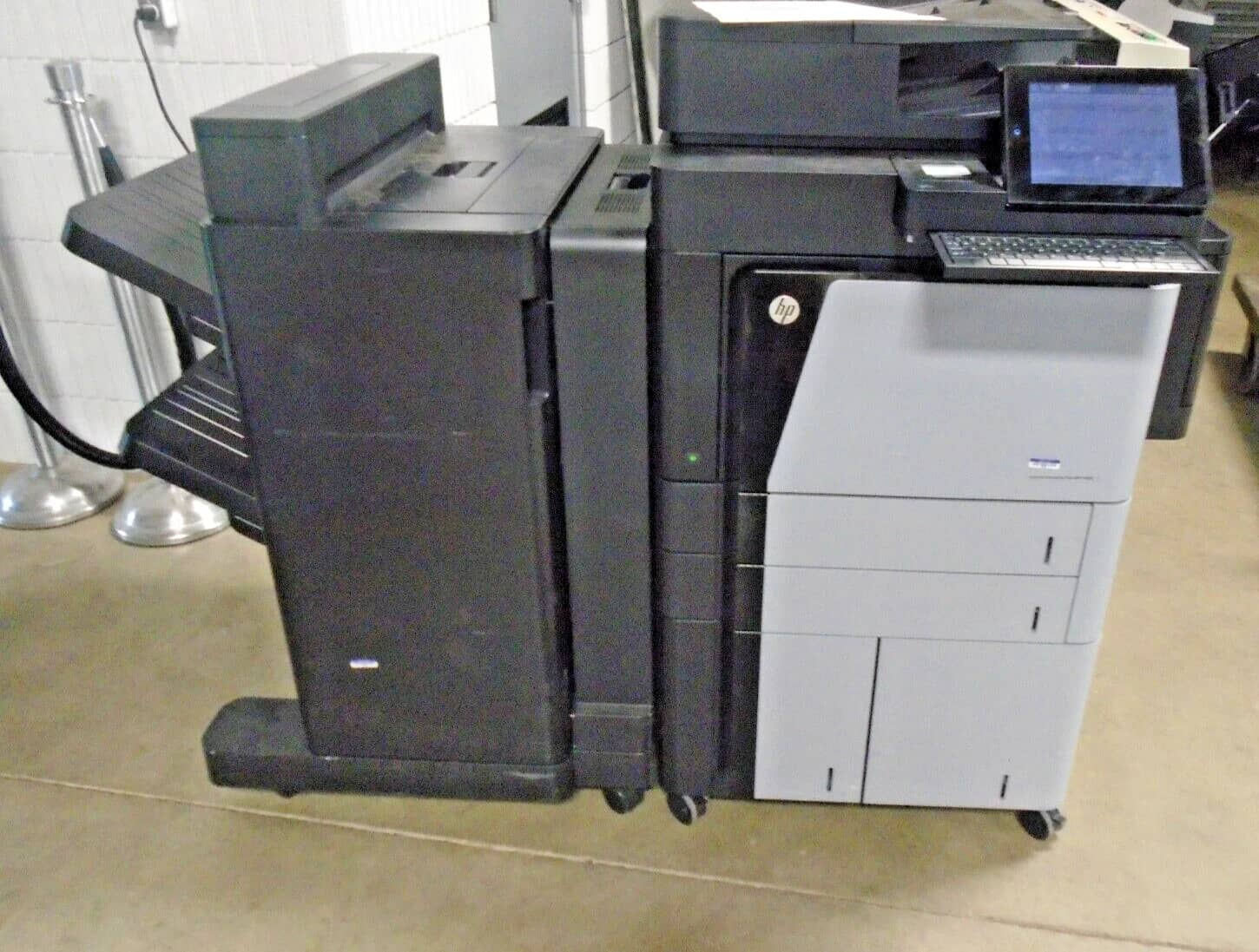 HP LaserJet Enterprise flow MFP M830 Printers Used - Good