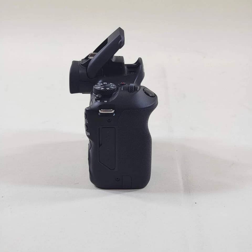 Canon EOS R100 Digital Cameras