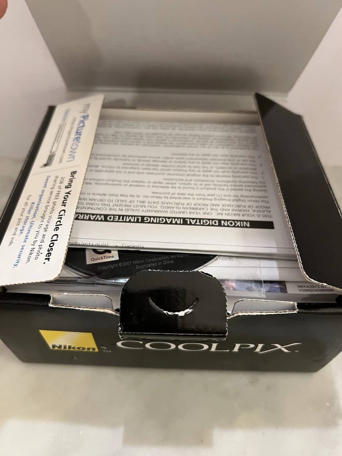 Nikon COOLPIX L18 Digital Cameras Silver New Body Only