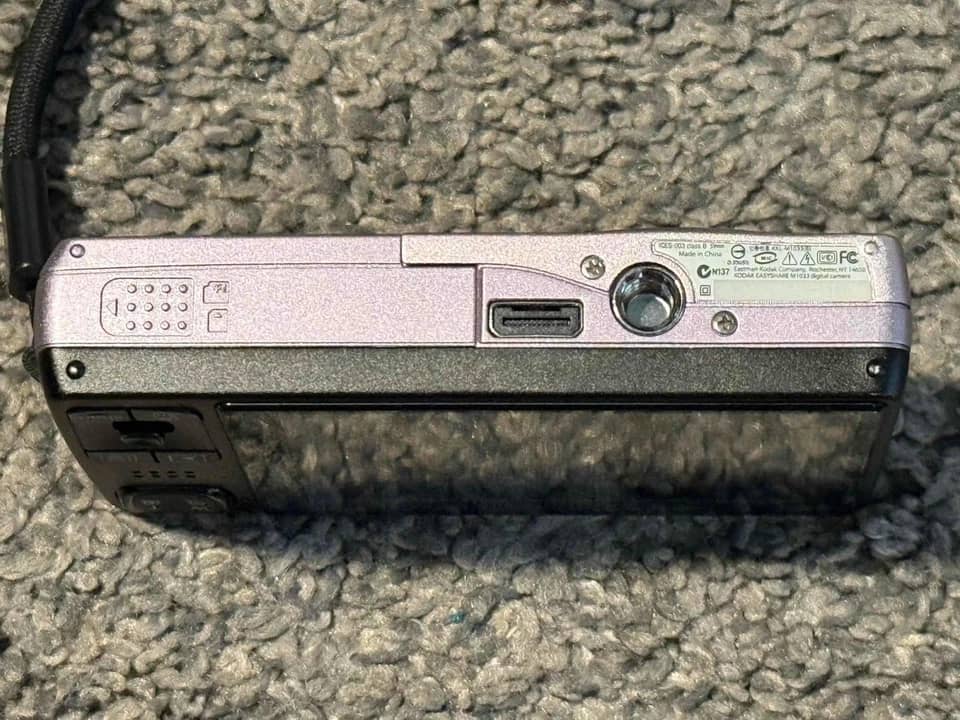 Kodak m1033 Digital Cameras pink New Body Only