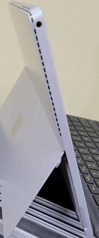Microsoft Yoga Pro 7 Computers