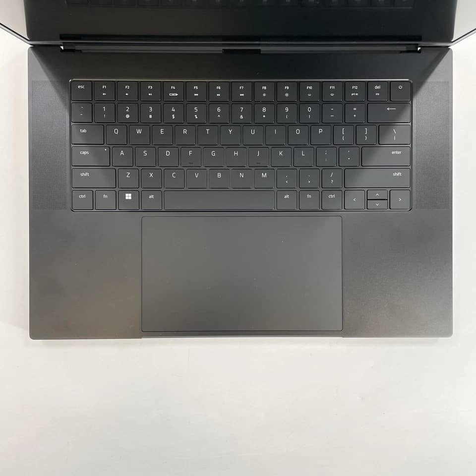 Razer Blade 16 Computers