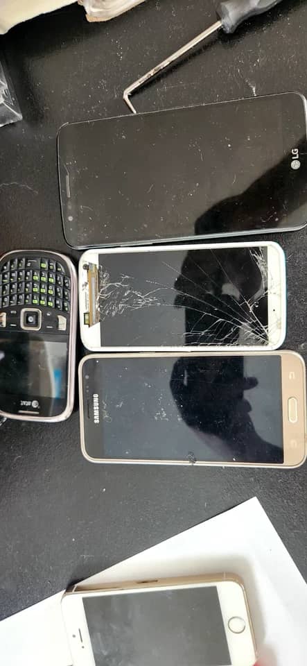 Samsung Galaxy A30 Cell Phones