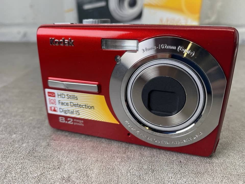 Kodak M863 Digital Cameras Silver New Body Only