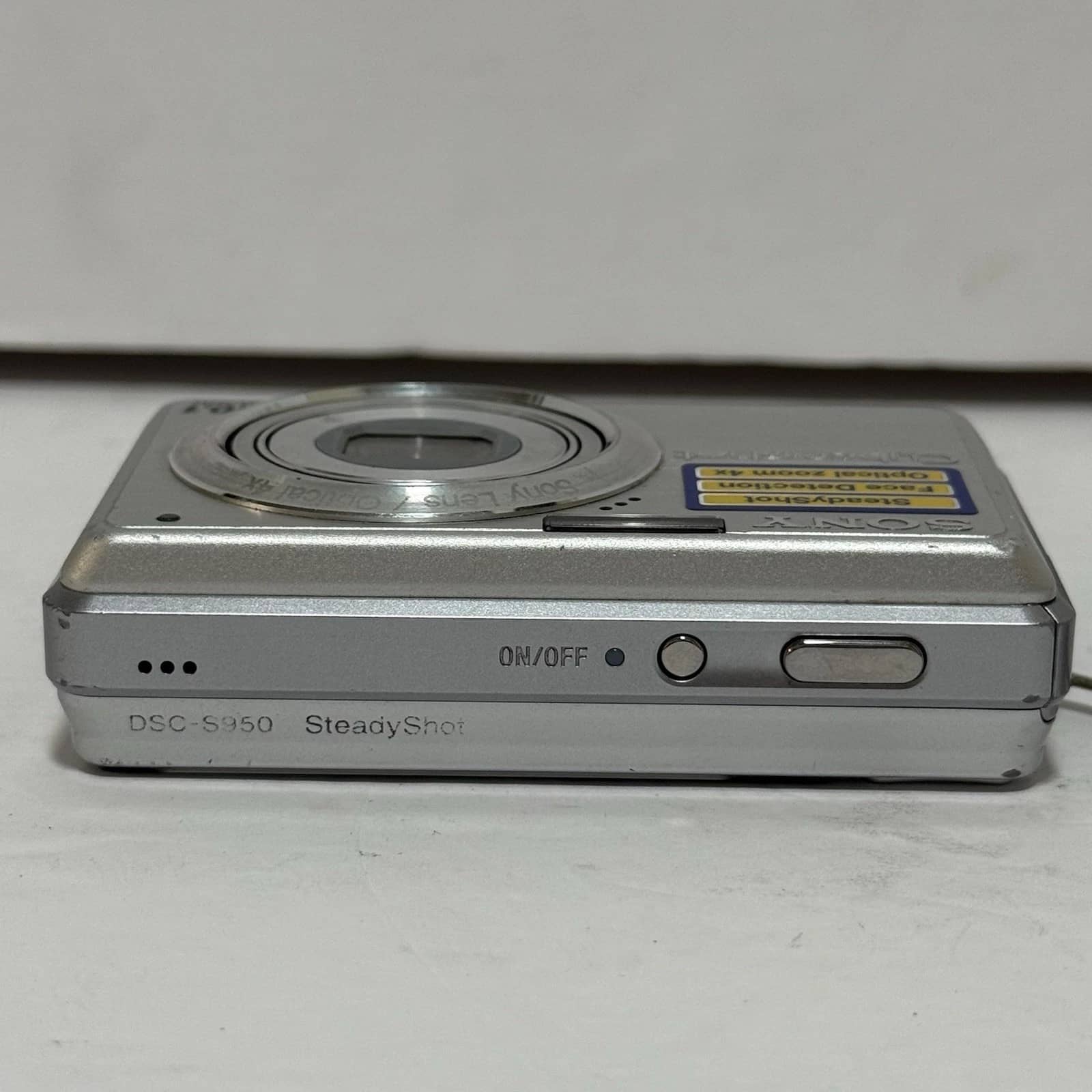 Sony Cyber-shot DSC-S950 Digital Cameras Black New Body Only
