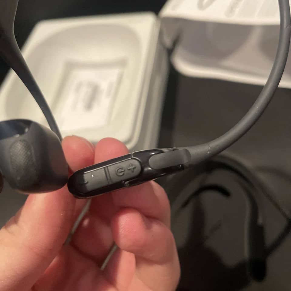 Shokz S820-ST-BK-US Headphones & Earbuds 