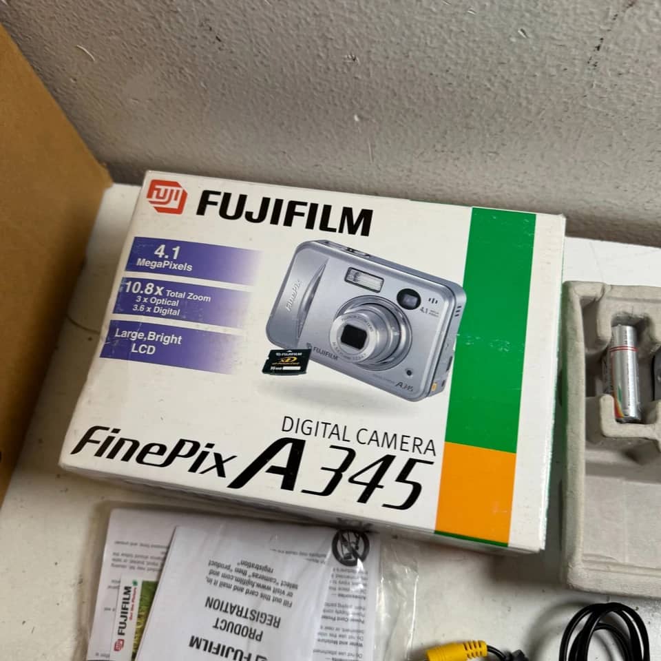 Fujifilm FinePix A345 Digital Cameras Silver Used - Good Body Only
