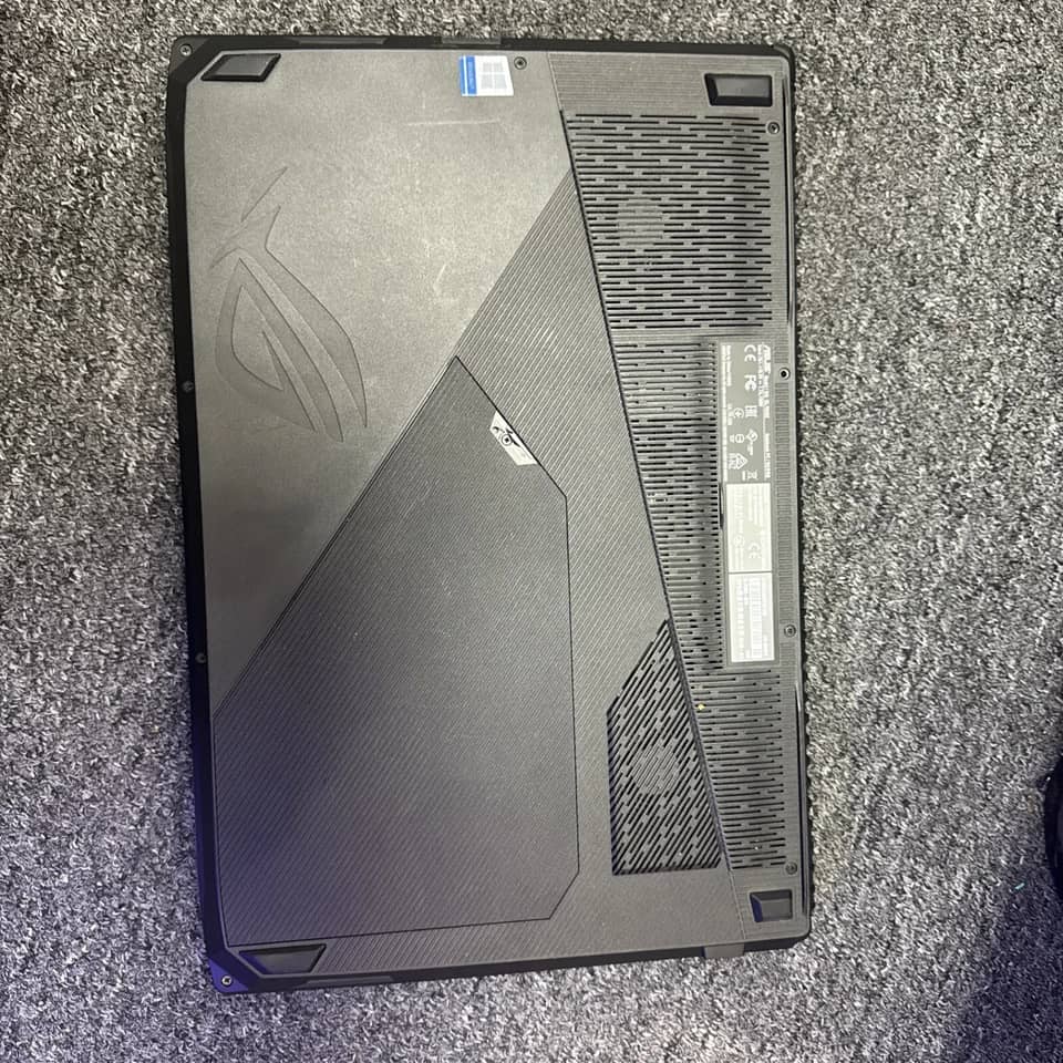 ASUS ROG Strix GL703GE Computers