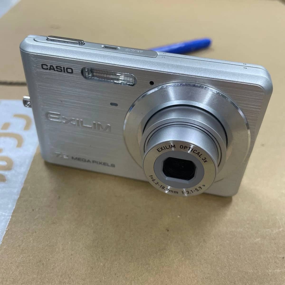 Casio EX-Z77 Digital Cameras White Used - Very Good Body Only