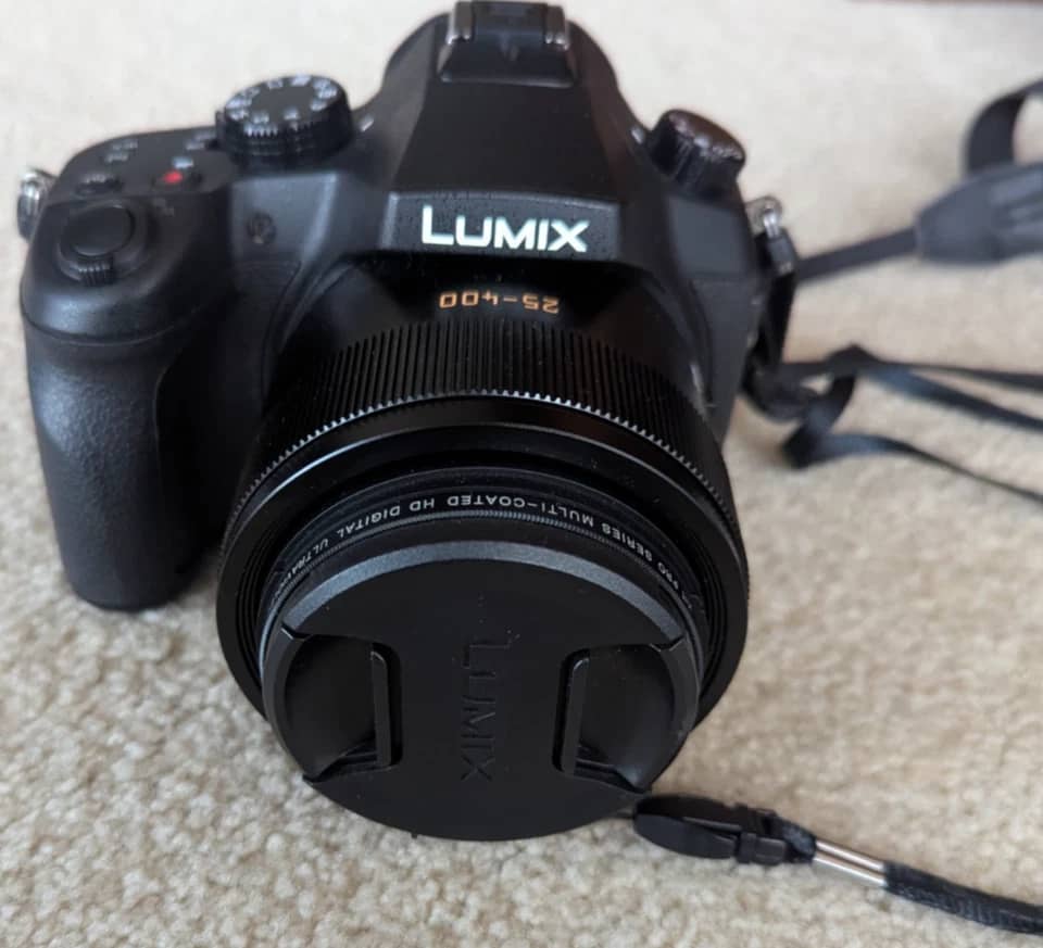 Panasonic Panasonic LUMIX FZ1000 Digital Cameras Black Used - Good Body Only