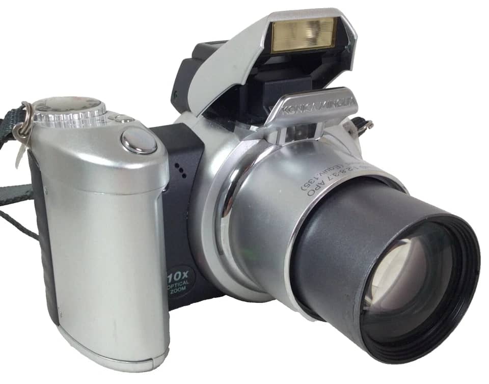 Minolta DiMAGE Z2 Digital Cameras Silver Used - Good