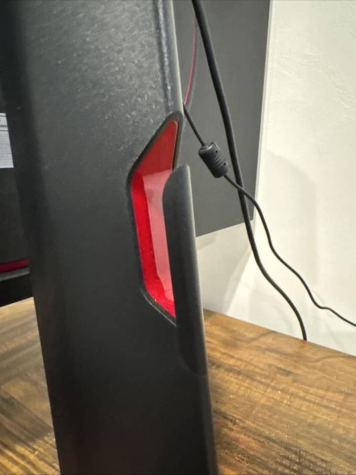 LG 32GN650 Monitors