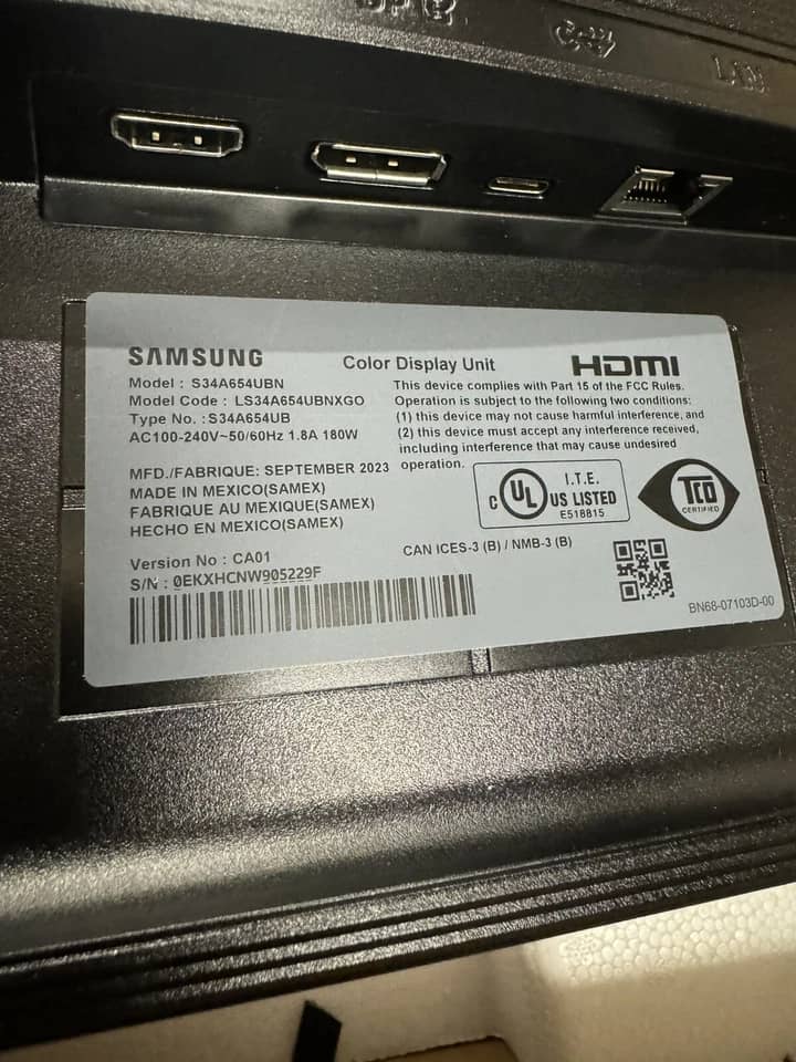 Samsung S65UA Monitors