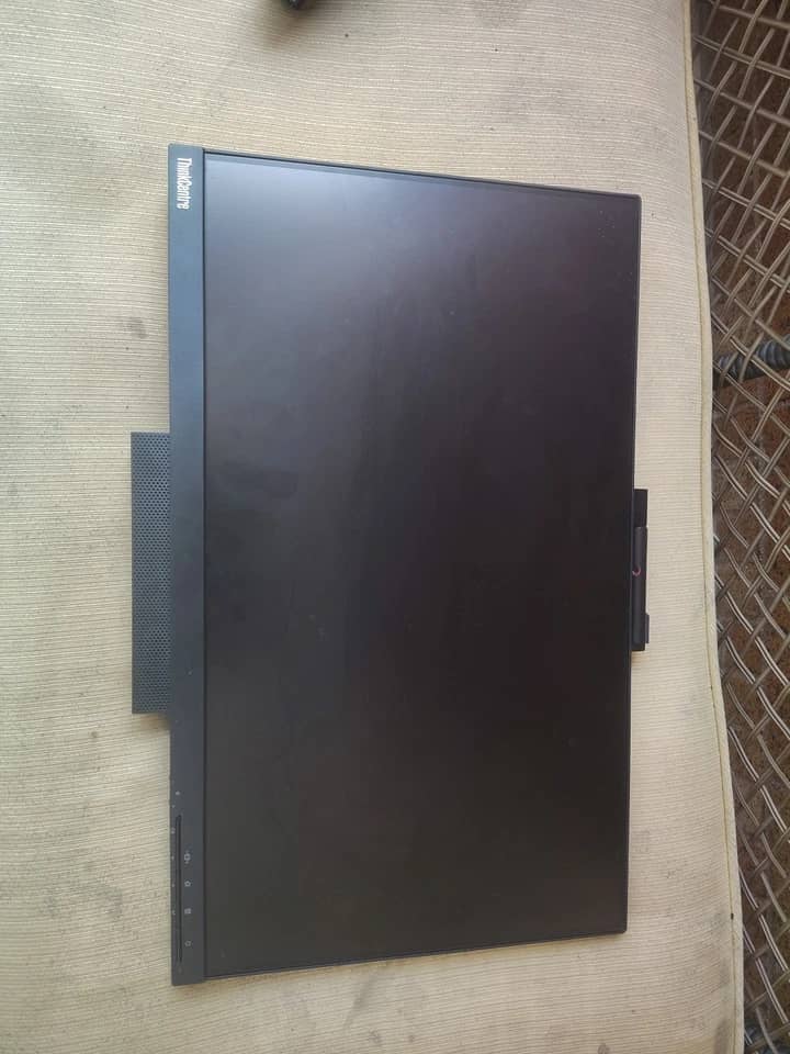 Lenovo T24I-10 Monitors