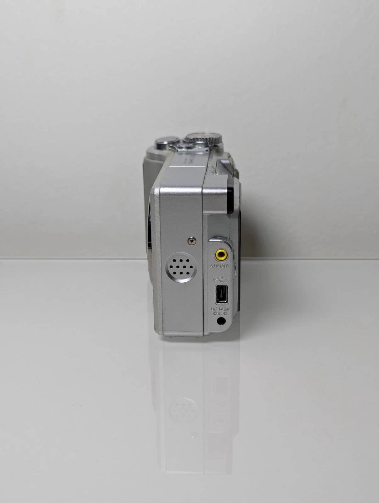 Fujifilm FinePix E500 Digital Cameras Silver Used - Very Good Body Only