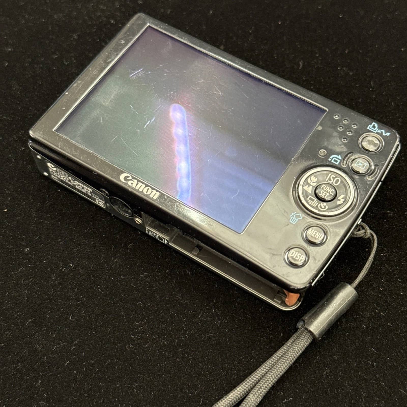 Canon SD 750 Digital Cameras Silver Refurbished - Excellent Body Only