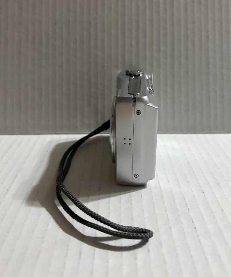 OM SYSTEM fe-310 Digital Cameras Silver New Body Only