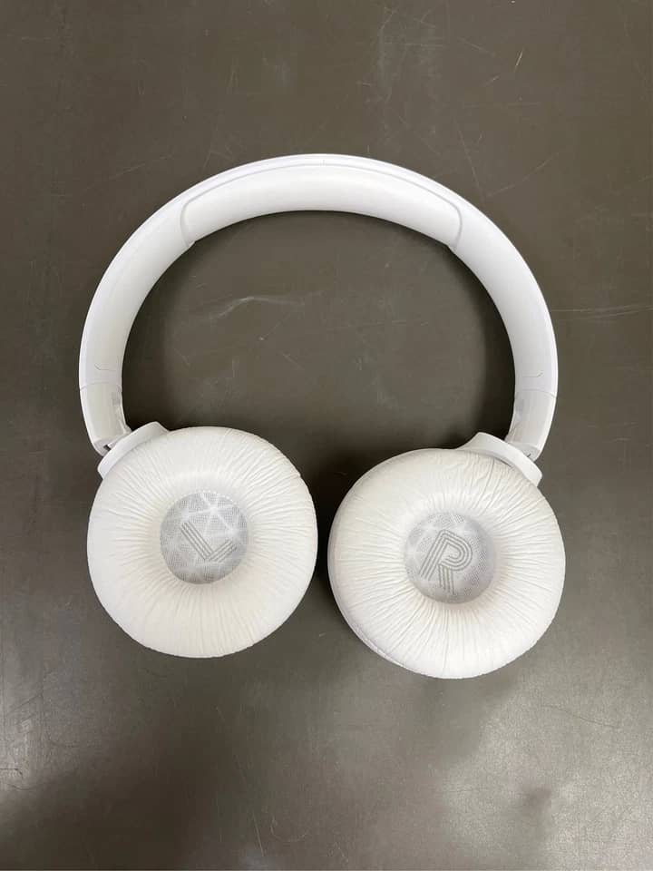 JBL JBLT520BTWHTAM Headphones & Earbuds 