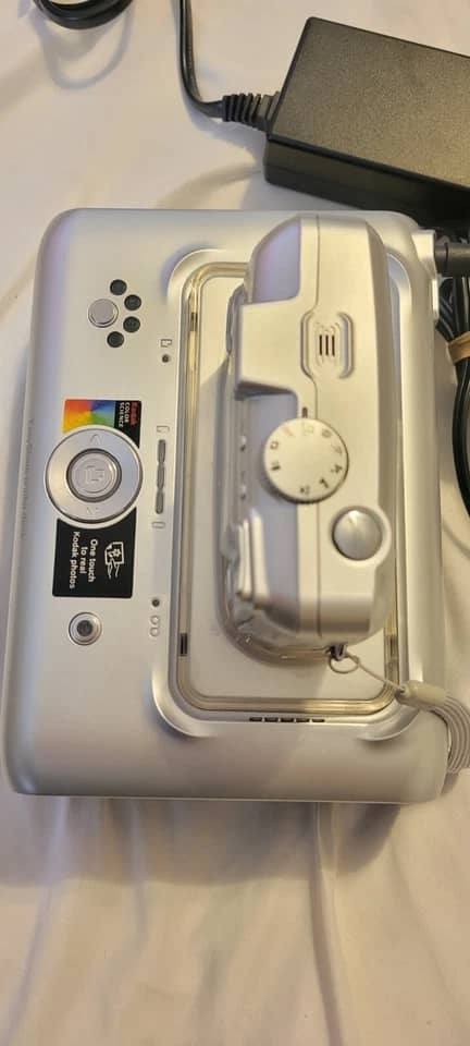 Kodak EasyShare CX7430 Digital Cameras Silver New Body Only