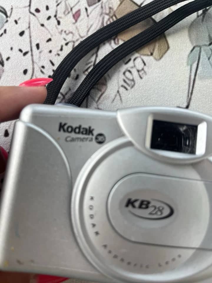 Kodak EasyShare CX6200 Digital Cameras Silver New Body Only