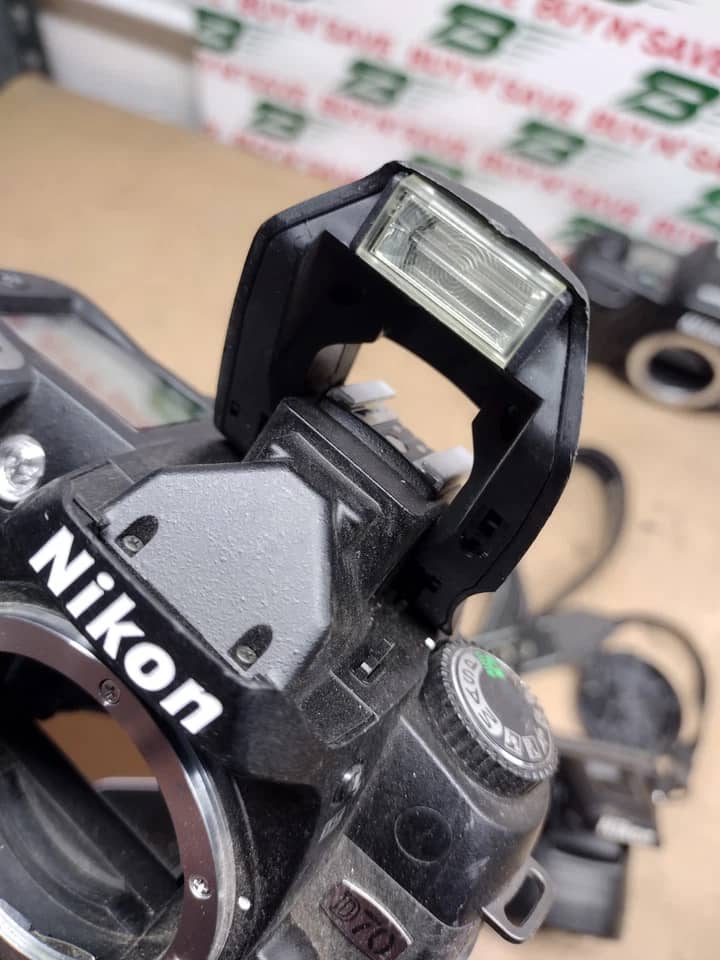 Nikon l105 Digital Cameras Black New Body Only