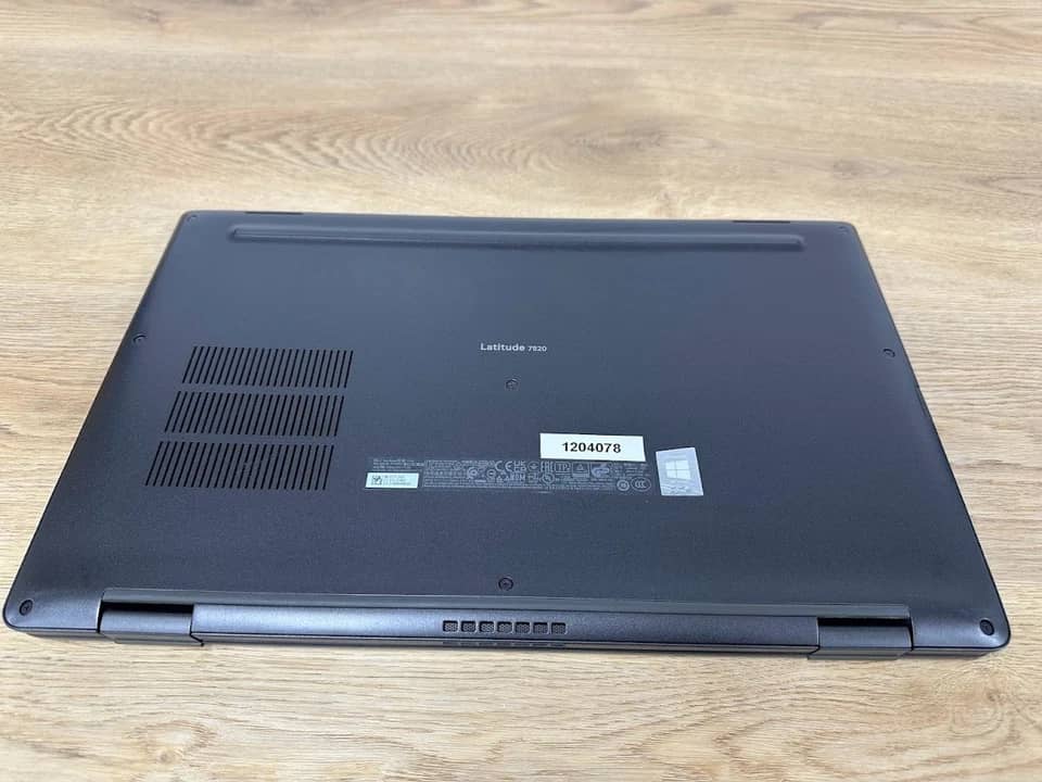 Dell Latitude 7520 Computers