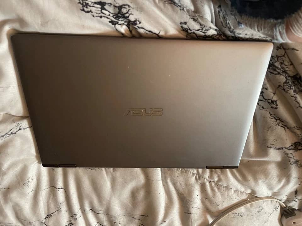 ASUS Vivobook Q406DA Computers