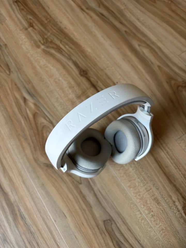 Razer Razer Barracuda Headphones & Earbuds 