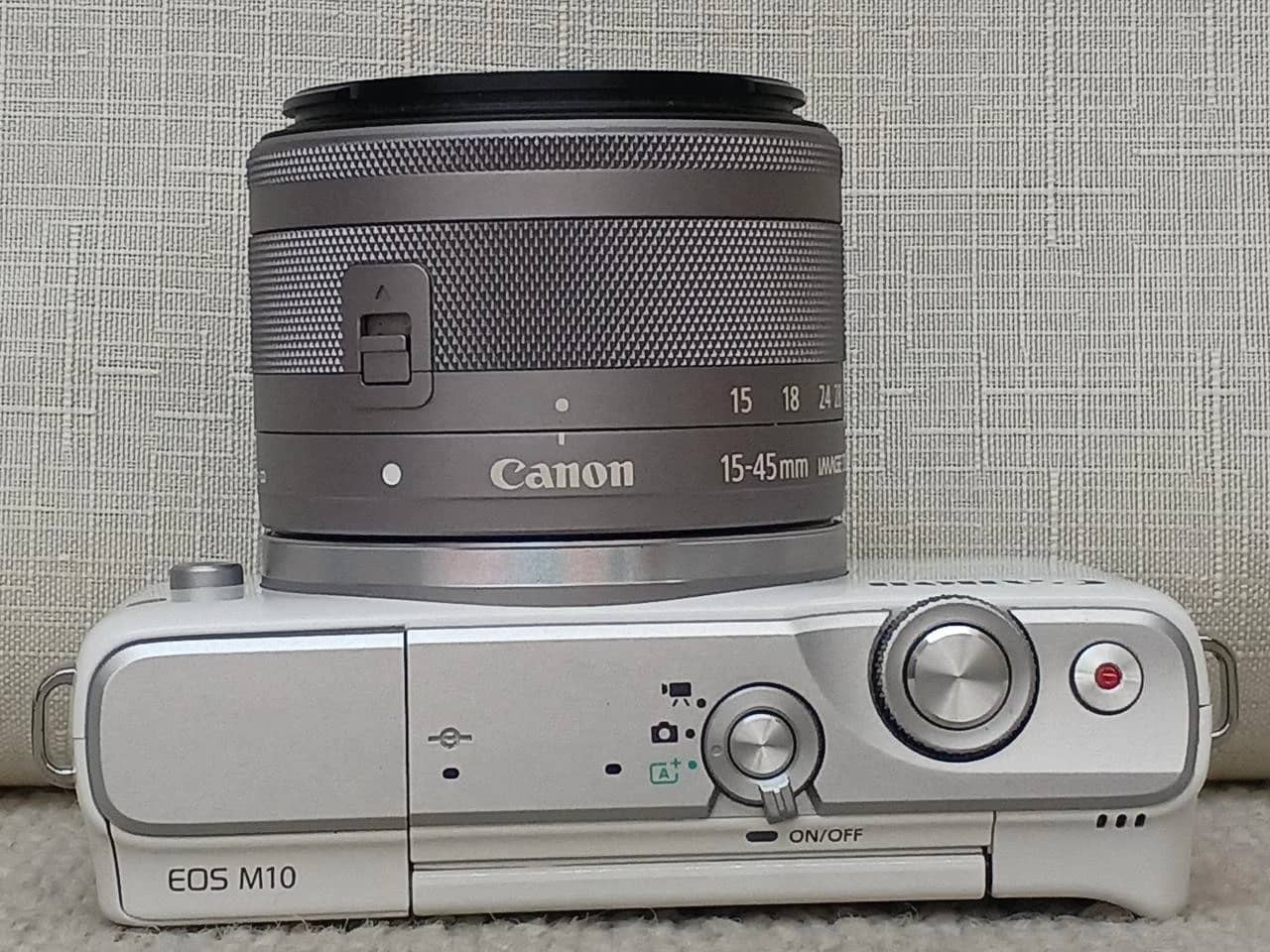 Canon EOS M10 Digital Cameras Black New w/ 15-45mm Kit