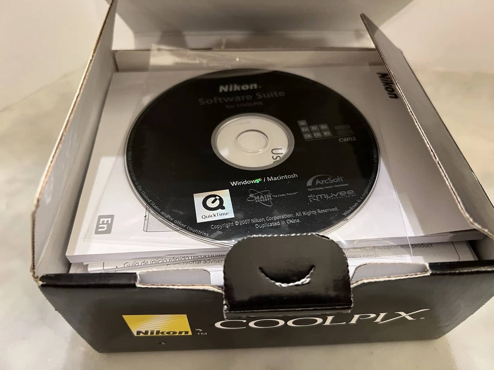 Nikon COOLPIX L18 Digital Cameras Silver New Body Only