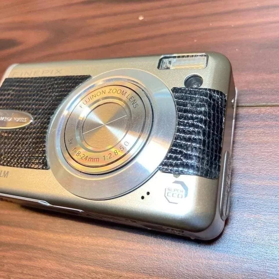 Fujifilm FinePix F30 Digital Cameras Silver New Body Only
