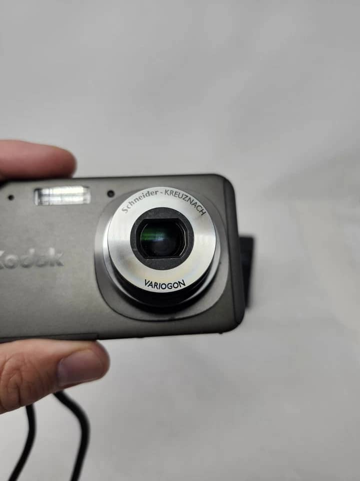 Kodak V1273 Digital Cameras Gray New Body Only