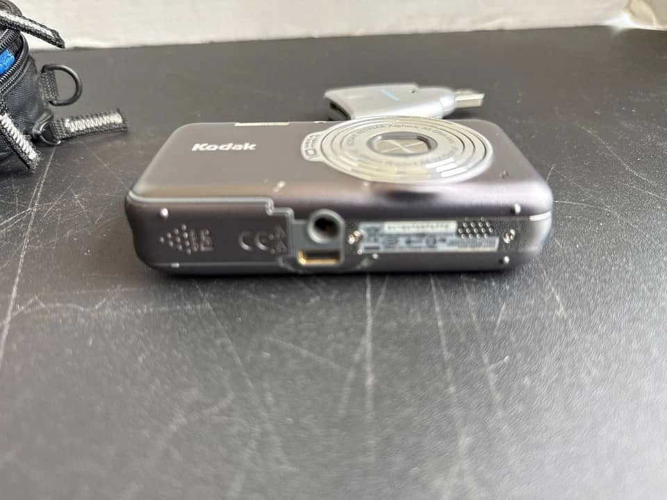 Kodak EasyShare V1003 Digital Cameras Brown New Body Only