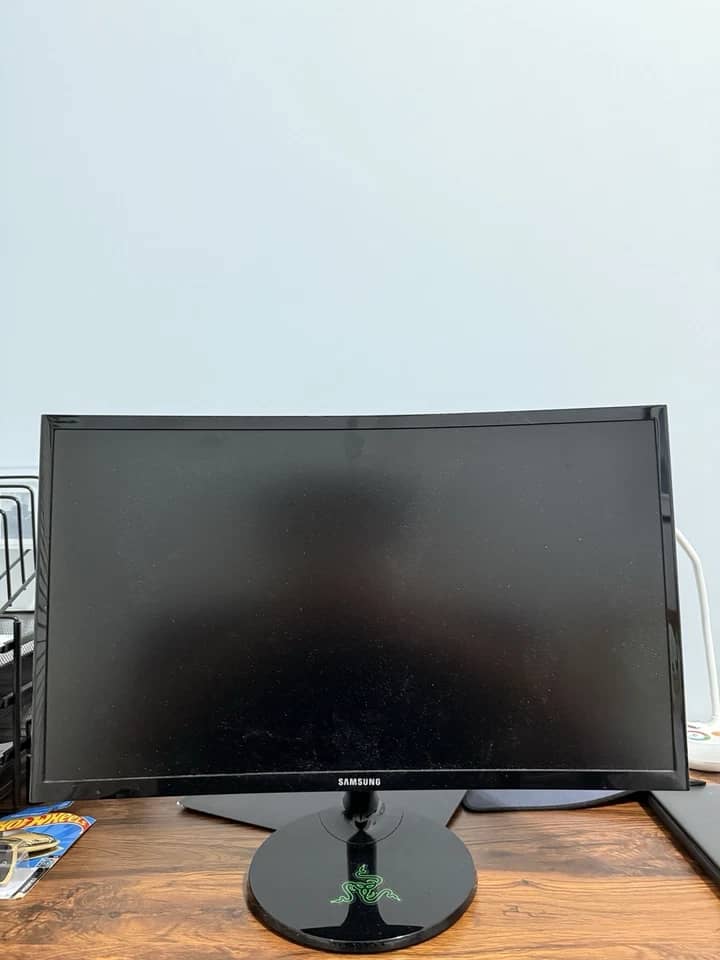 Samsung LC24F392 Monitors