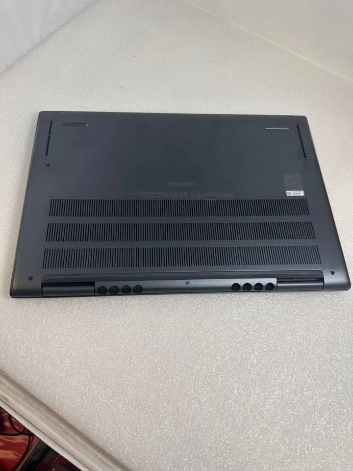 Dell Inspiron 7610 Computers