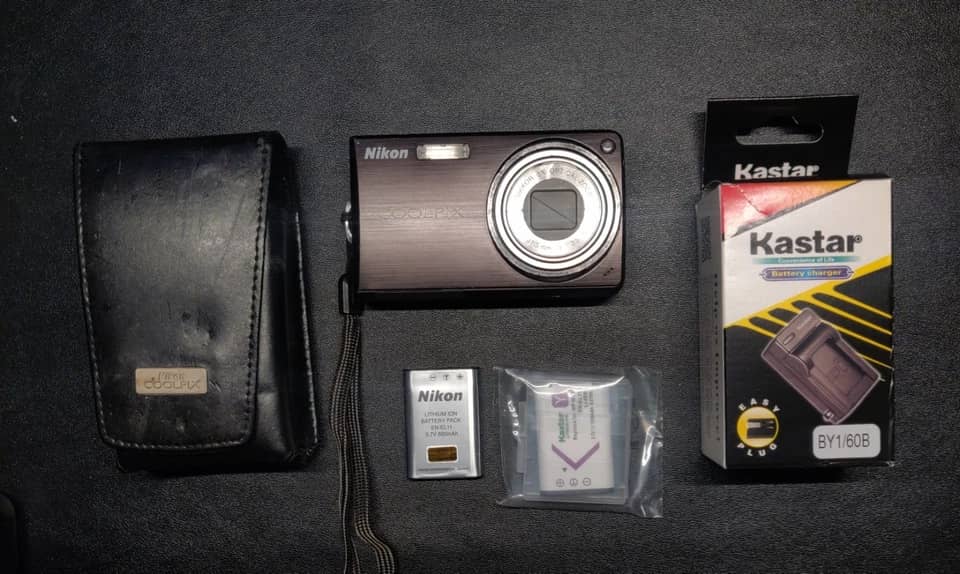 Nikon s550 Digital Cameras Black New Body Only