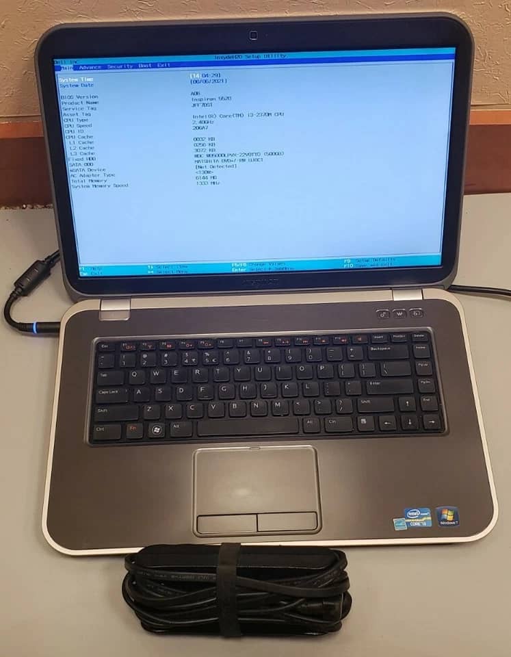 Dell Inspiron 5520 Computers