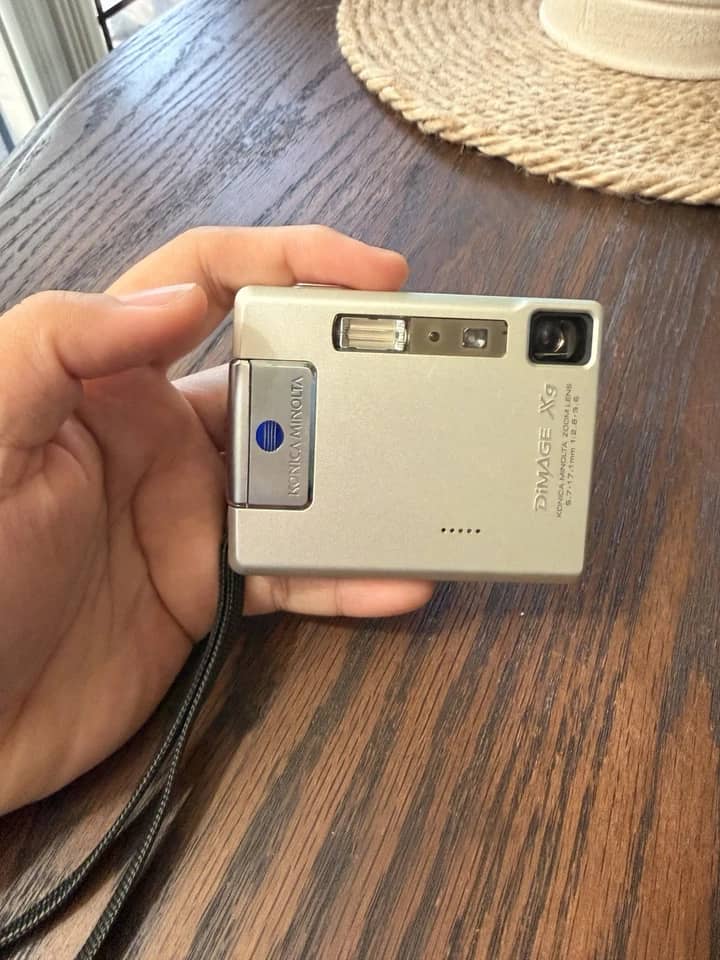 Minolta DiMAGE Xg Digital Cameras