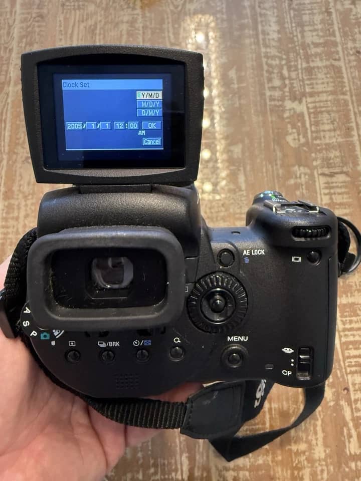 Sony Cyber-shot DSC-R1 Digital Cameras Black Used - Good Body Only