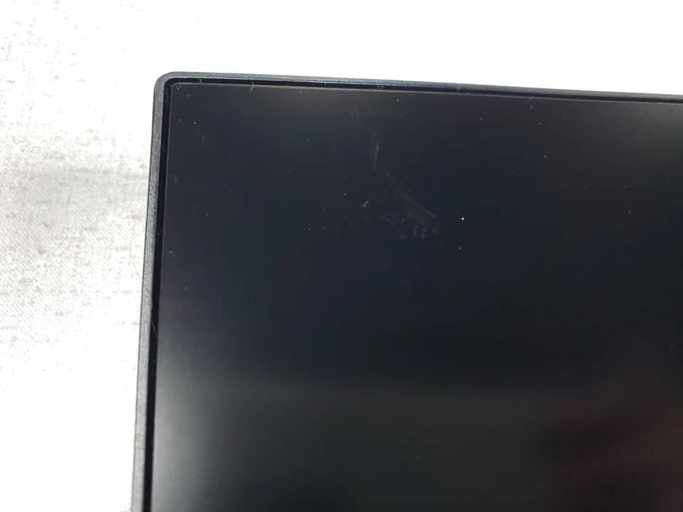 LG 24GQ40W Monitors