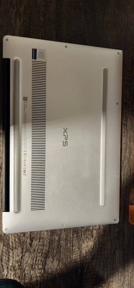 Dell XPS 13 9380 Computers