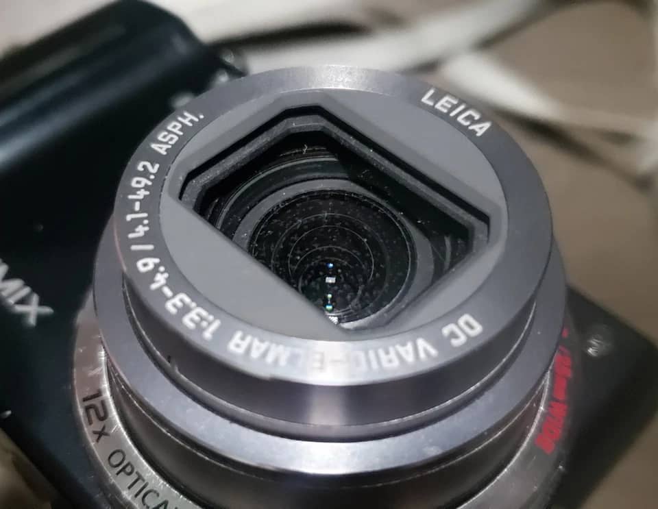 Panasonic DiMAGE Z6 Digital Cameras