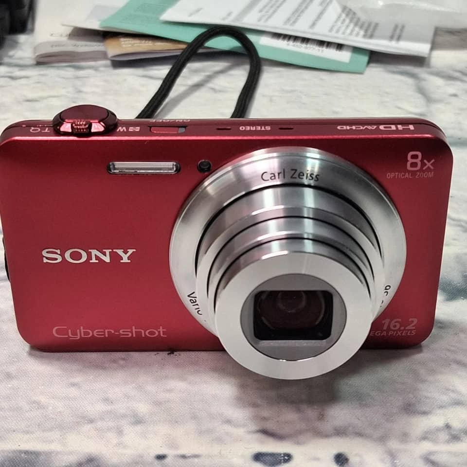 Sony Cyber-shot DSC-WX80 Digital Cameras White Used - Good Body Only