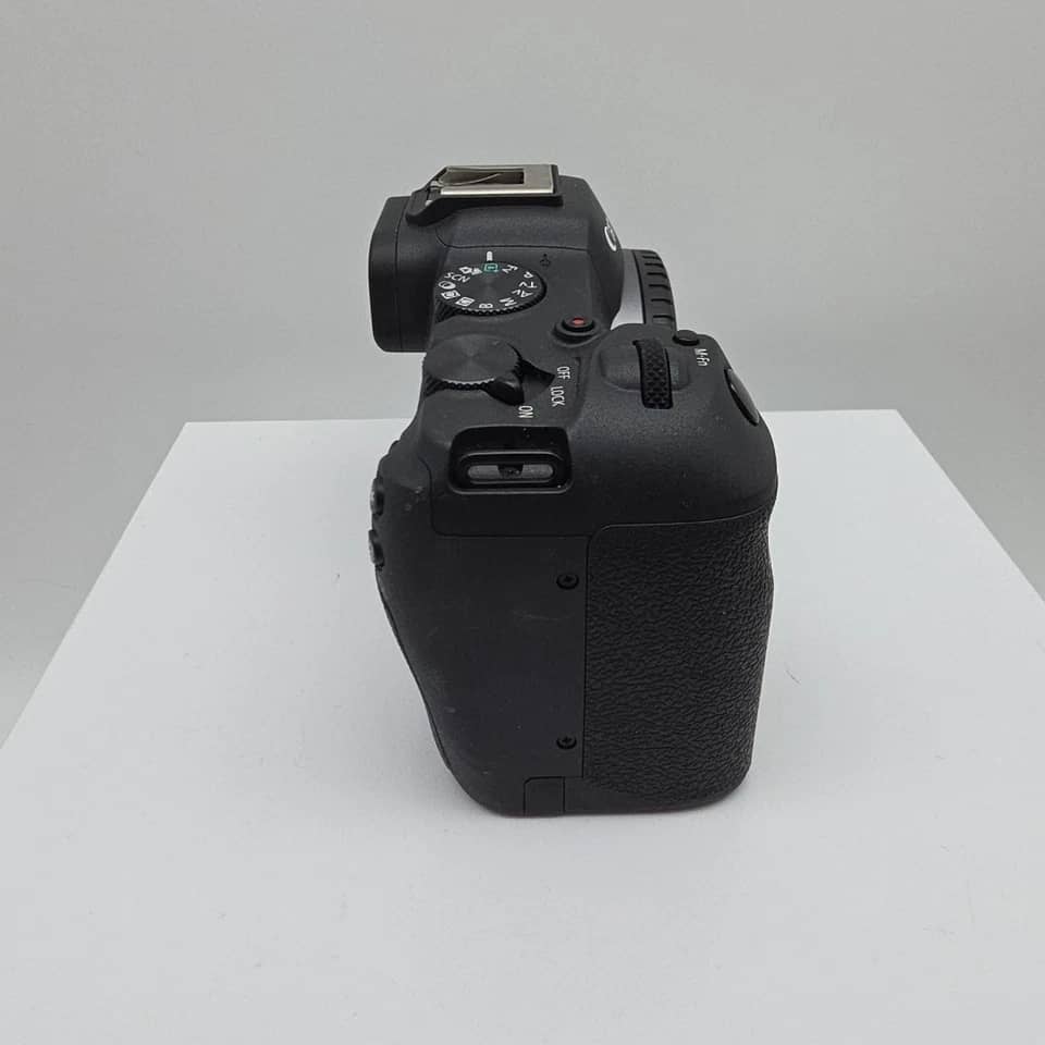 Canon EOS R8 Digital Cameras