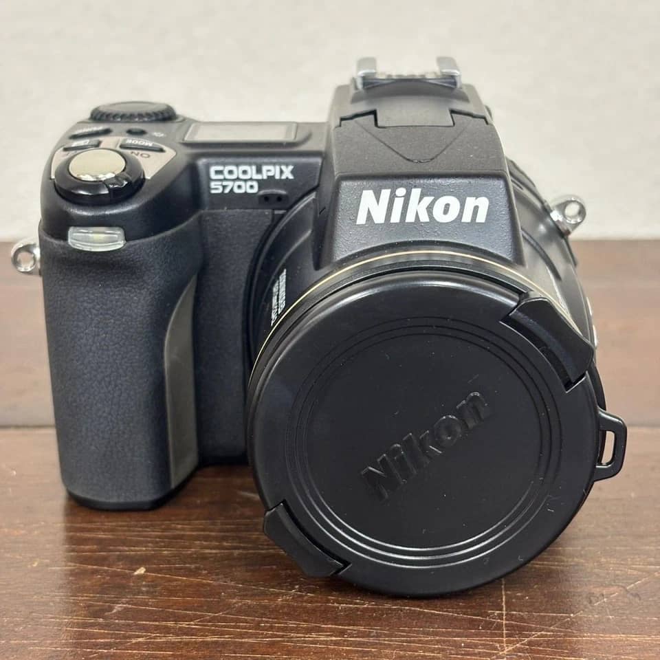 Nikon COOLPIX 5700 Digital Cameras Black New Body Only