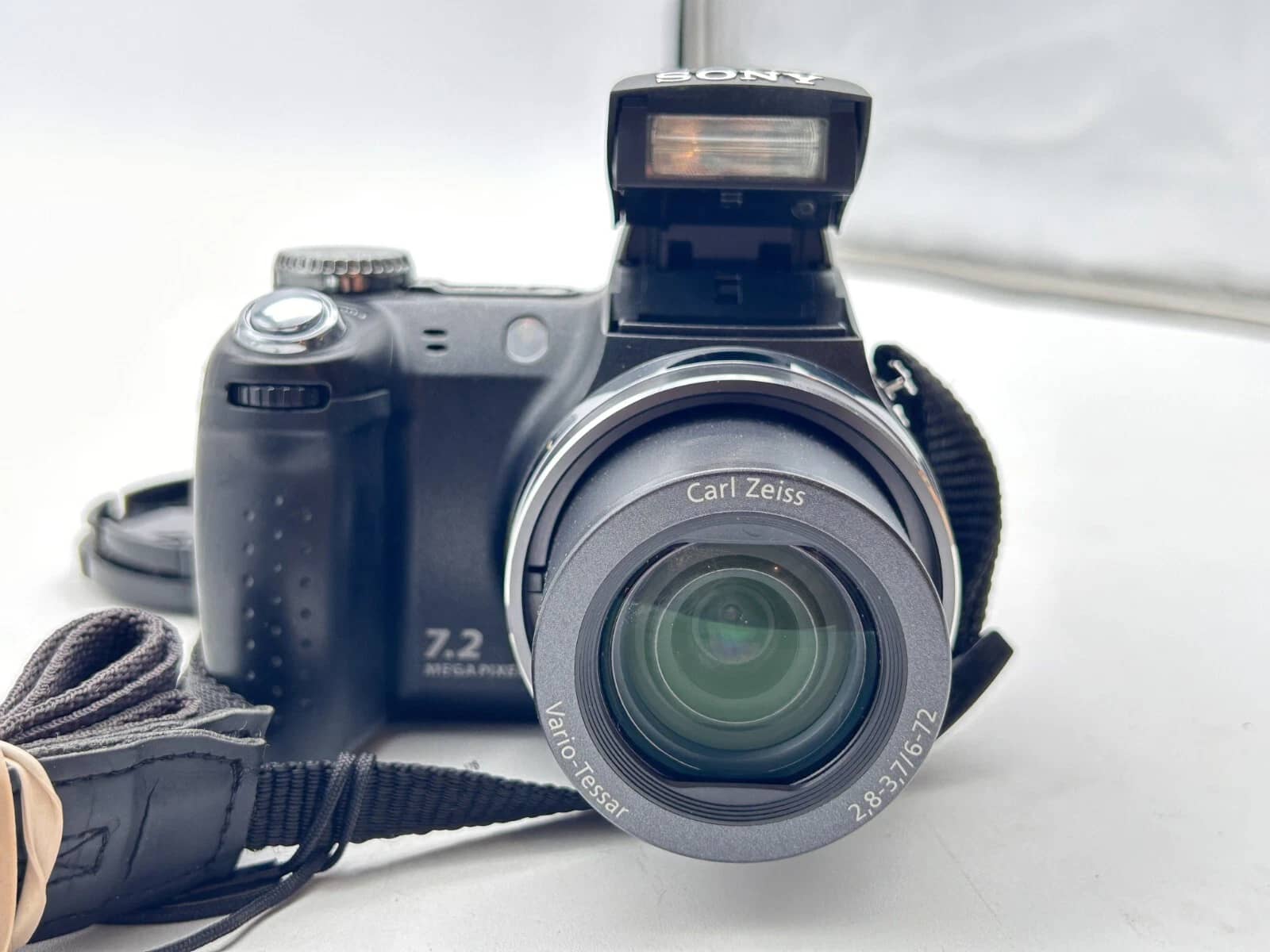 Sony Cyber-shot DSC H5 Digital Cameras Black New Body Only