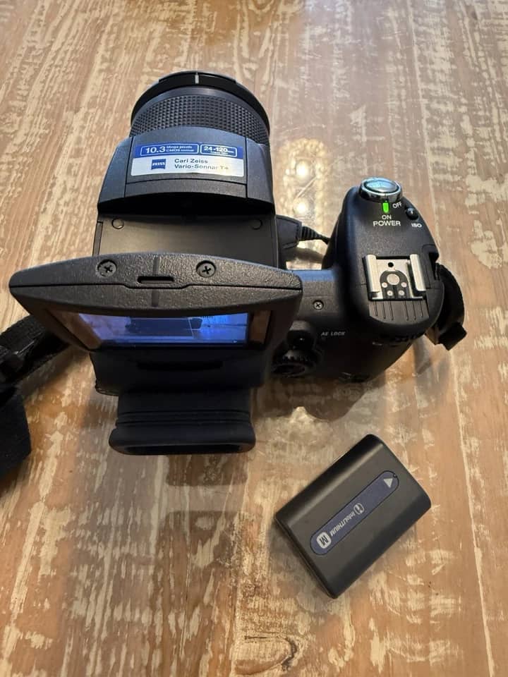 Sony Cyber-shot DSC-R1 Digital Cameras Black Used - Good Body Only