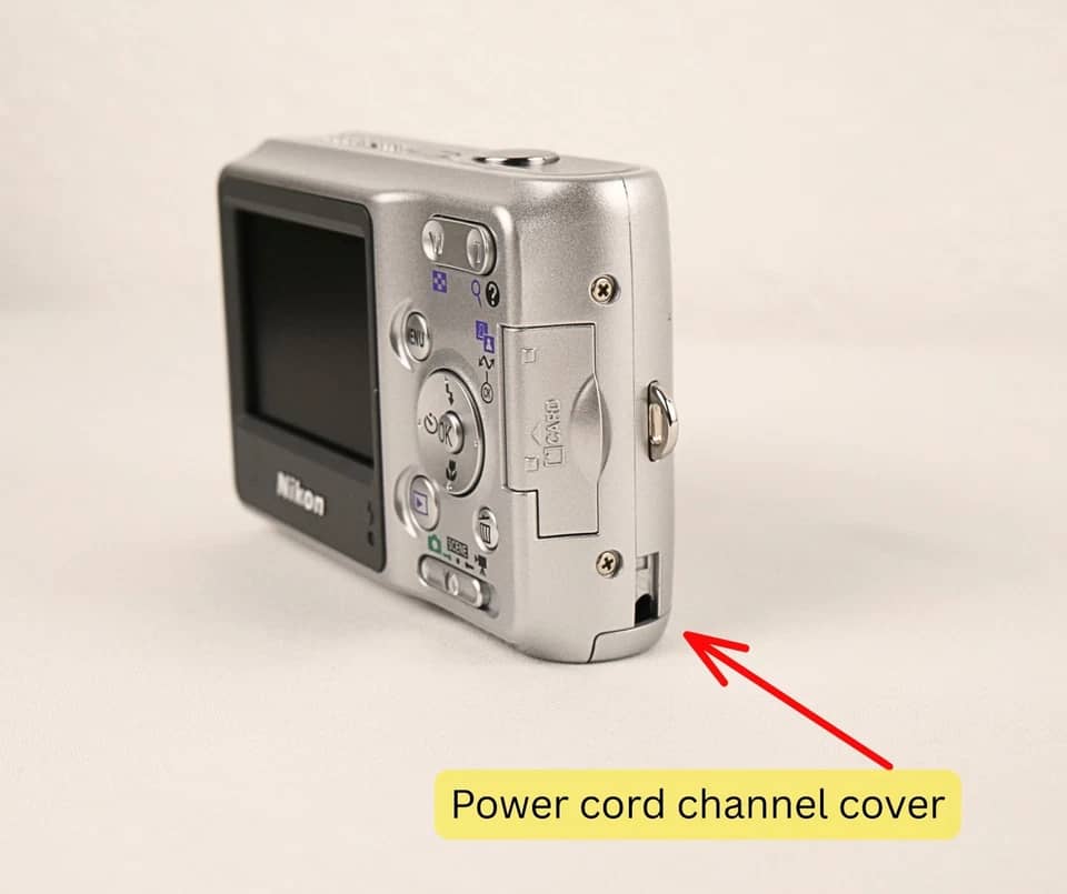 Nikon COOLPIX L4 Digital Cameras Silver New Body Only