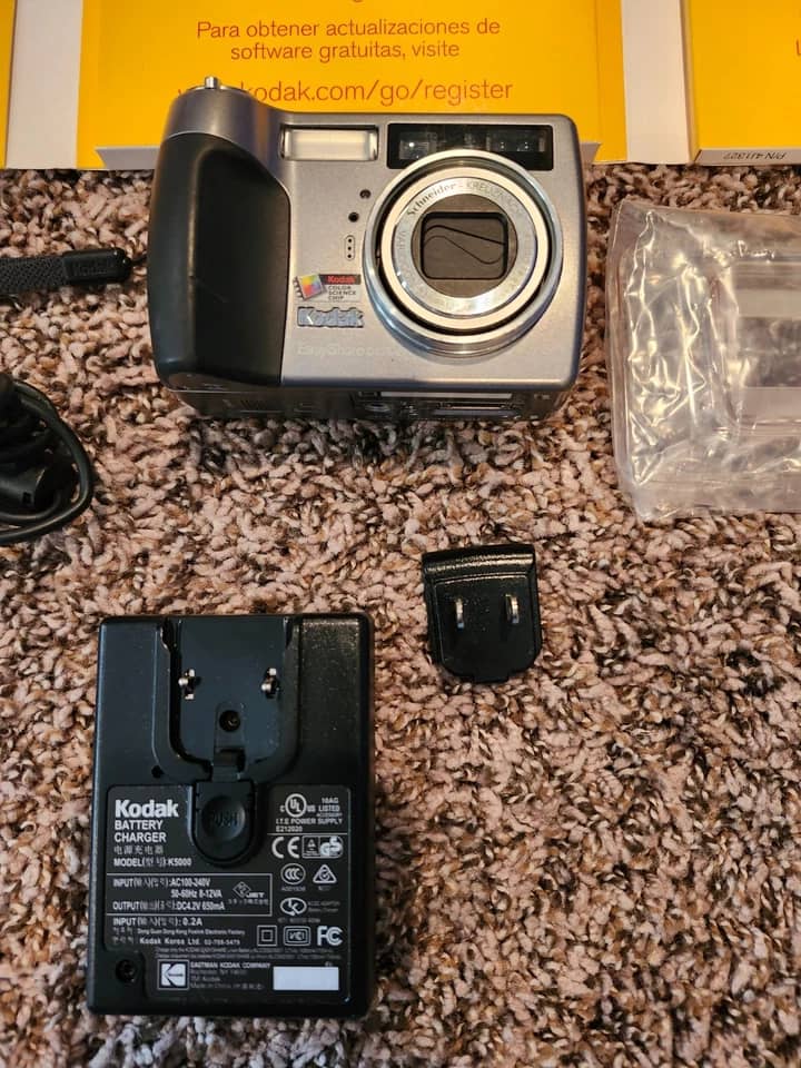 Kodak EasyShare DX7440 Digital Cameras Gray New Body Only