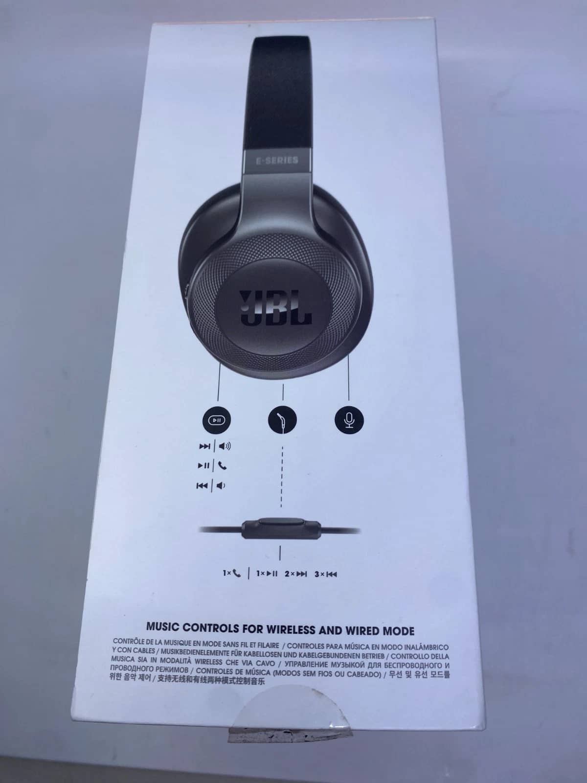 JBL E55BT Headphones & Earbuds Black New